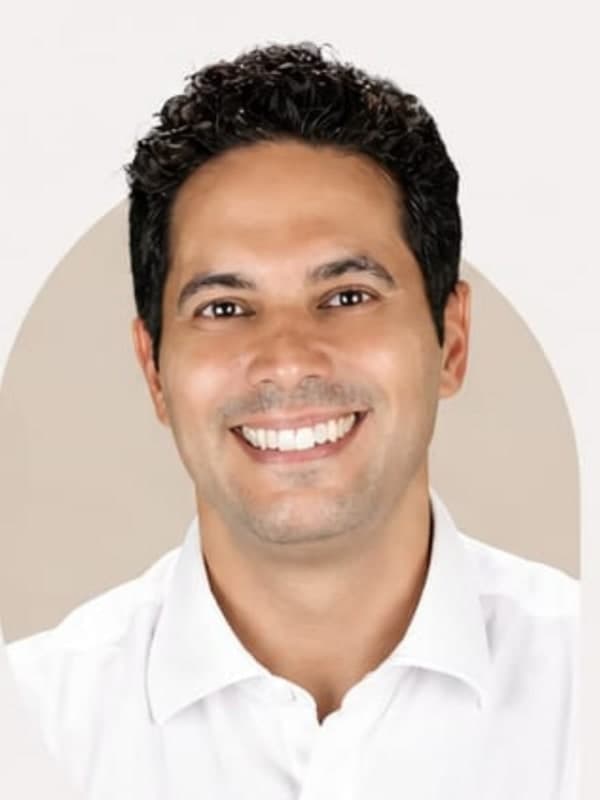 Dr. Marcos Cassa — CRO-BA 7010